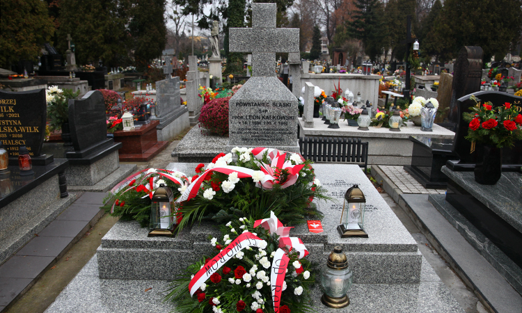 Uroczystość oznaczenia grobu powstańca śląskiego Leona Kalkowskiego znakiem pamięci „Tobie Polsko”