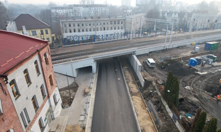 Od&nbsp;23 grudnia dwukierunkowy przejazd pod&nbsp;nowym wiaduktem przy ul.&nbsp;Nowopogońskiej