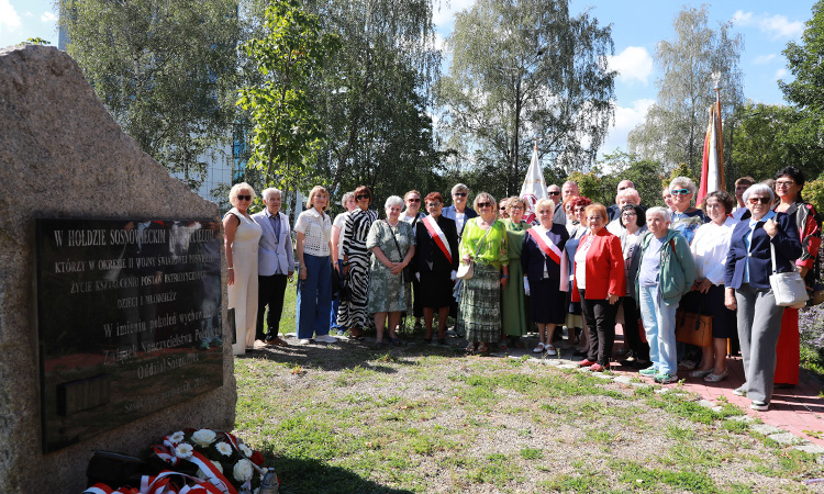 Uroczystości pod&nbsp;obeliskiem upamiętniającym Tajną Organizację Nauczycielską [ZDJĘCIA]